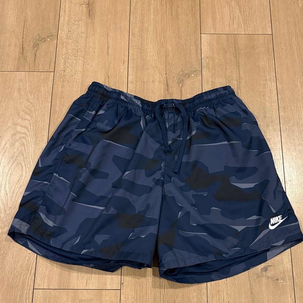 Nike Camo Shorts Size XL